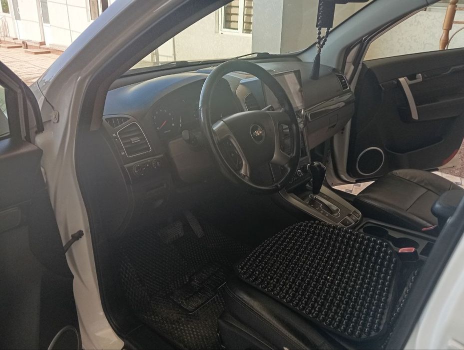 Chevrolet Captiva sirochni sotiladi