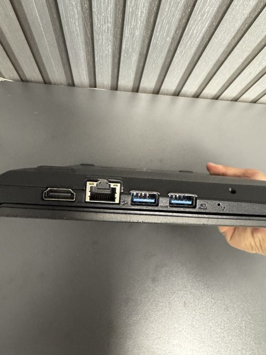 Vand laptop Lenovo E31-80 i3