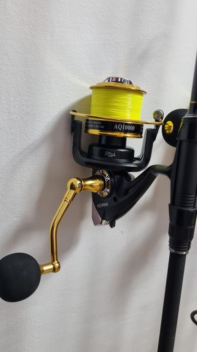 SET 4 Lansete Crap FL VIPER 3.90m 3.5 LBS +4 Mulinete AQUAISITE 10000