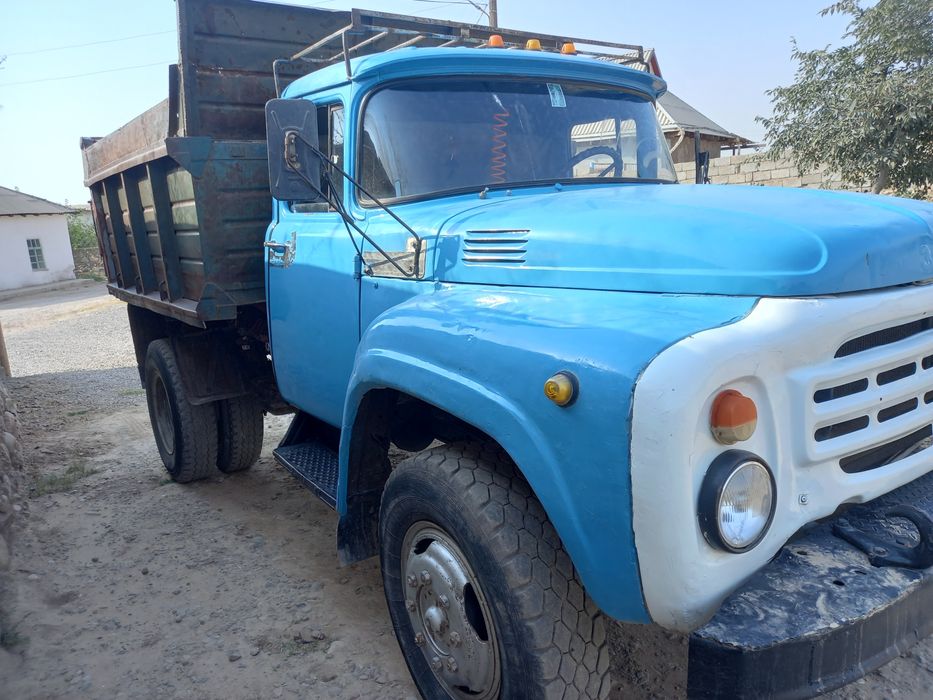 ZIL 130 sotiladi holati yaxshi