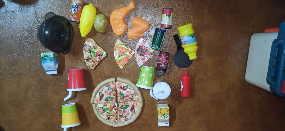 Продам игрушки парикмахерская и кухня