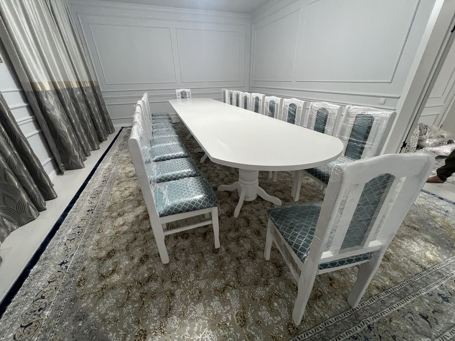 Стол и стулья комплект