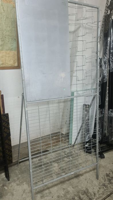 Щендер Стойка Табло Търговско оборудване