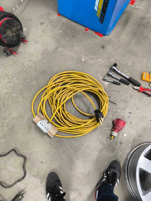 Трифазен удължител немски силиконов 5 жилен