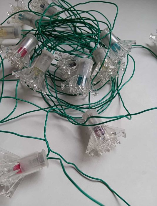 Instalatie veche pom de Crăciun, de iarna, perioada comunista RSR