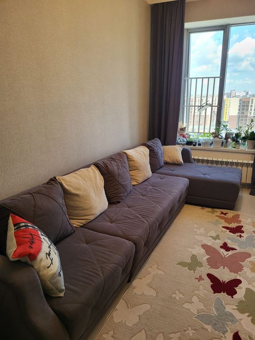 Диван продам большой