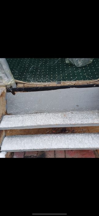 Тапчан с крышой,просторный