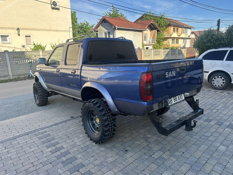 Nissan Navara  2.5 pe pinioane