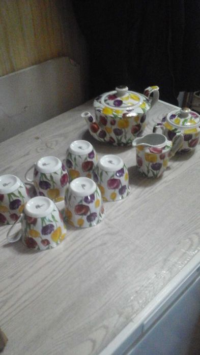 Продам чайный сервиз.