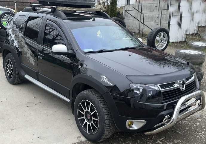 Set 12 protectii bandouri aripa si usa pt Dacia Duster I 2010-2017