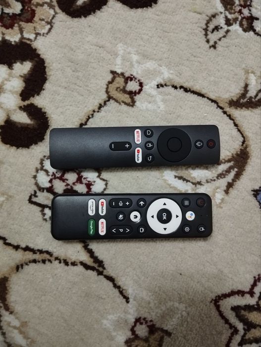 Smart box mi box pult hamda HDMI & pitaniya kabellari