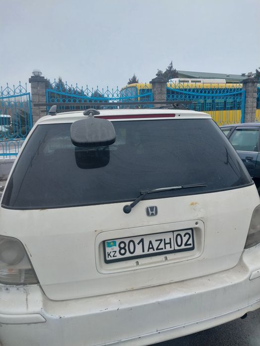 Автомобиль Хонда одиссей