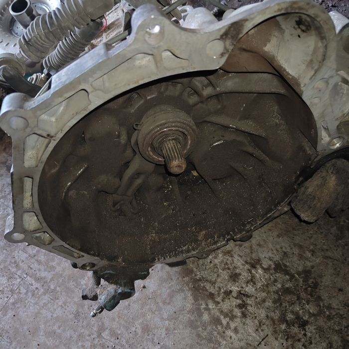 коробка механика Mitsubishi space wagon Mitsubishi space runner