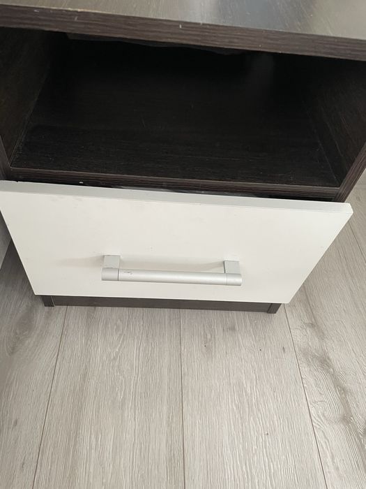 Продаю шкаф комод, тумбочки