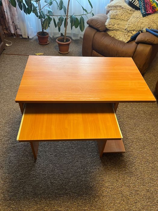 Компютърно бюро/ малка работна маса