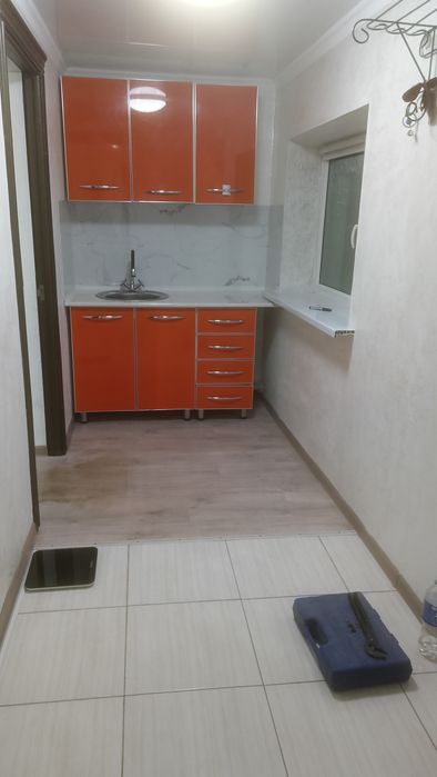 Бір бөлмелі жер уй де.