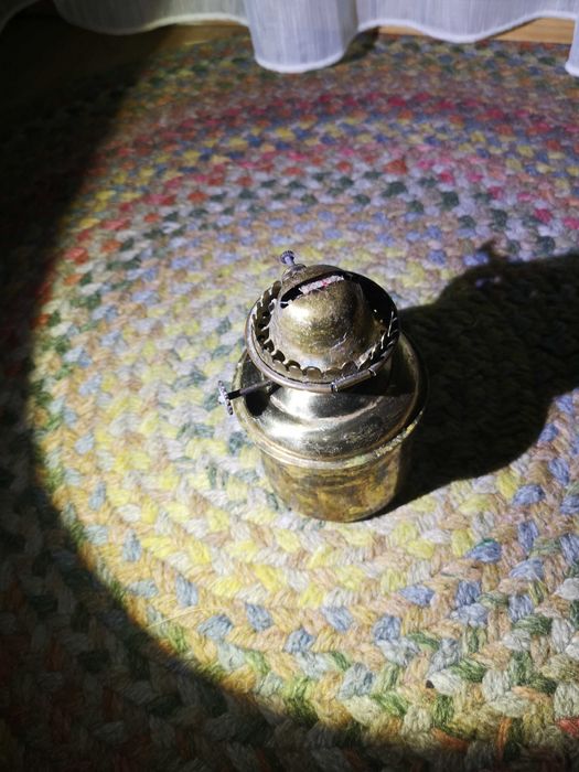 lampa pe gaz , metalica