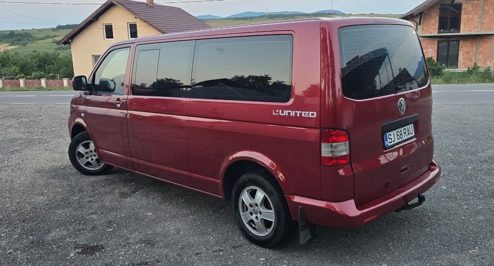 Volkswagen T5 Caravelle 2.5 TDI 131 CP 8+1*IMPECABIL**