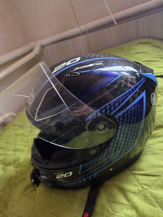 HJC carbon мотошлем