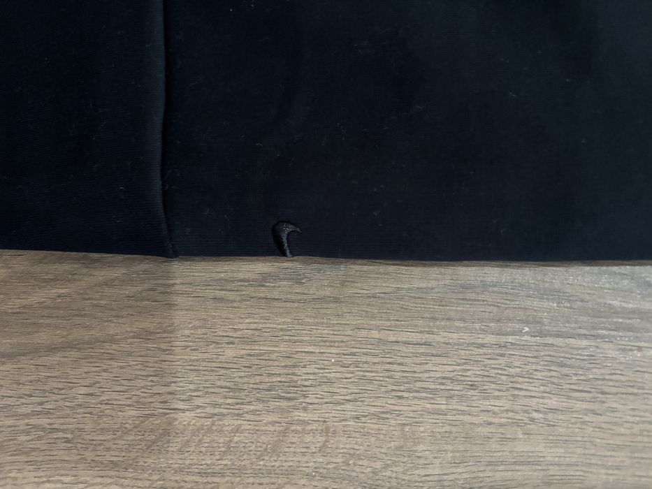 Pantaloni Nike Tech