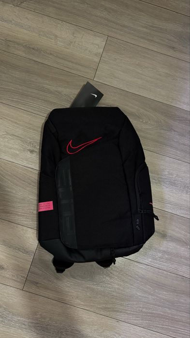 Продам рюкзак Nike Elite Bag