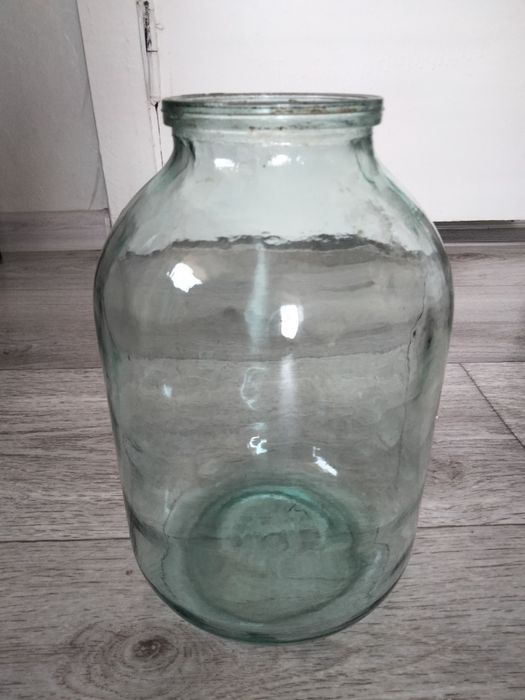 Продам банки 3 литровые