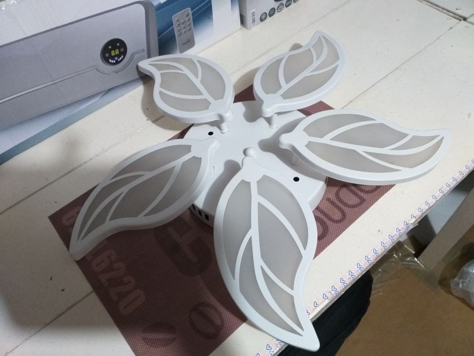 Lustra Model Floral MultiColar Cald Rece