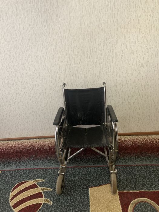 Инвалидная коляска
