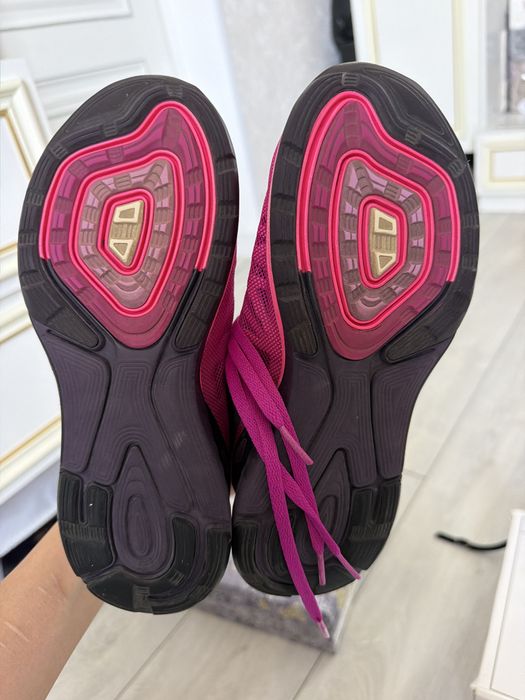 Nike кроссовки женские