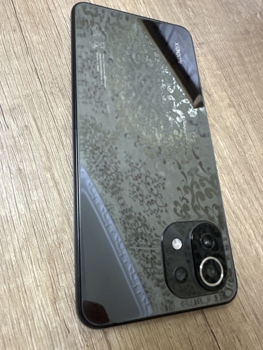 Продам Xiaomi MI 11