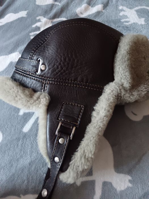 Căciulă din piele îmblănită