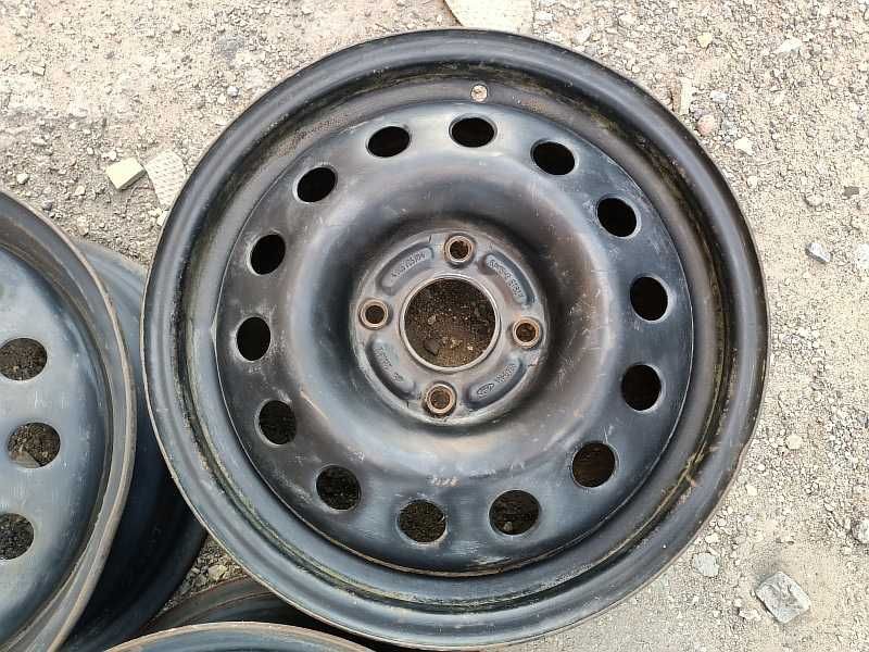 Продам оригинальные металлические диски на Ford