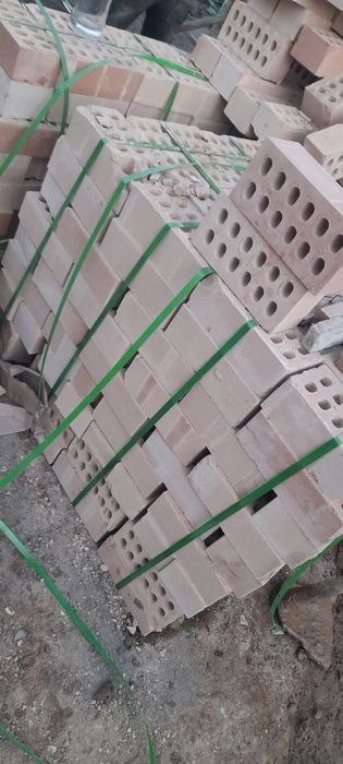 Гишт пишган 500 сум.