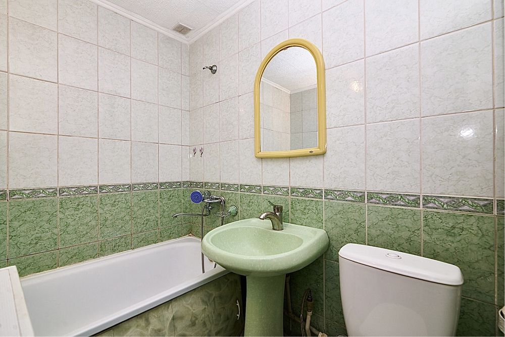 Продается 1 - Комнатная Квартира