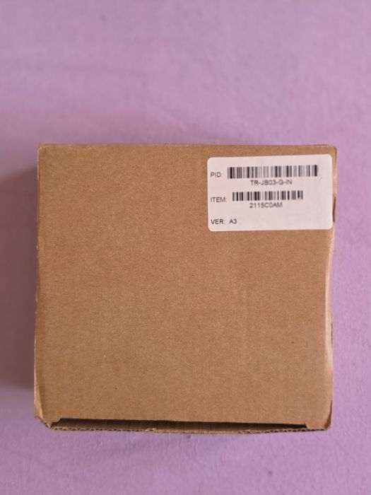 Vând cameră supraveghere UNV 5MP + Monitor 22" FHD – NOI, sigilate