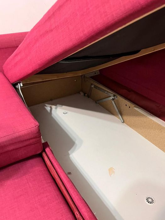 Продается диван в хорошем состоянии