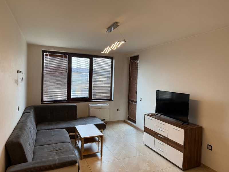 Дава под Наем 3-СТАЕН град София, Редута