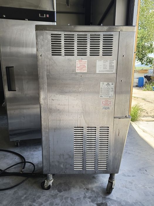 Сладолед Машина -- TAYLOR -- USA .