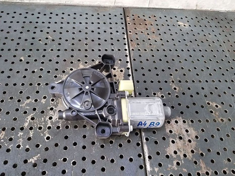 Motoras macara stanga fata audi a4 b9 8w 8w0959801 0130822705