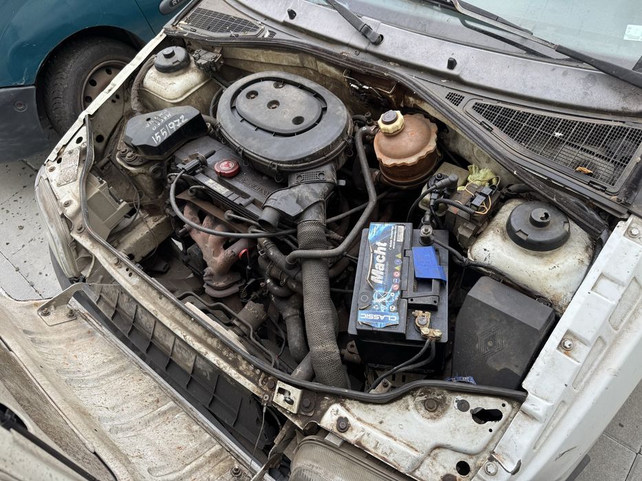 Renault Clio 1.2i 58hp 1991г На Части