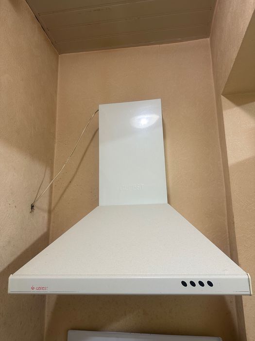 Вытяжка кухонная Гефест