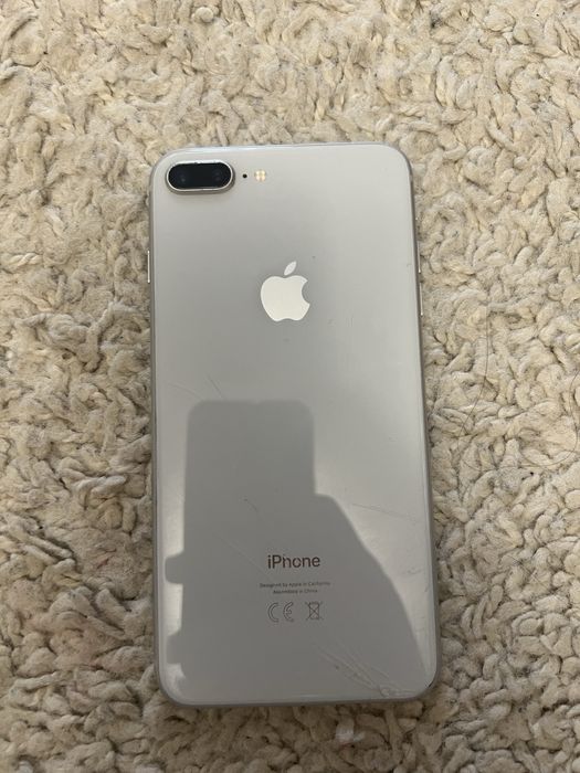 IPhone 8 Plus за части