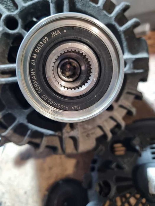 Алтернатор Golf 7 1,6 TDI 110 ( динамо )