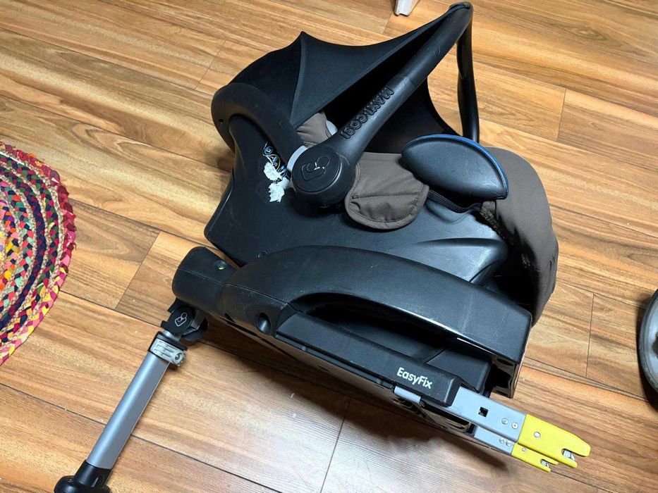 Scaun Maxi Cosi cu ISO Fix