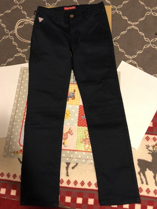 Pantaloni copii Guess 7-9 ani (marime Guess M)
