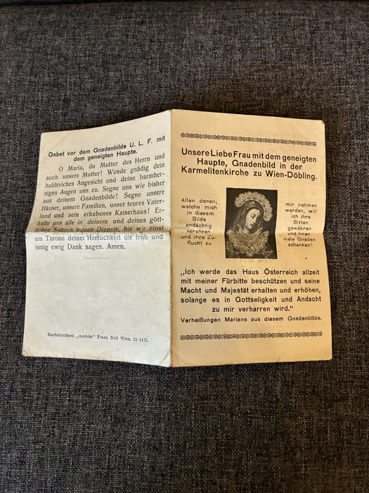 Стар немски молитвеник с 16 религиозни картички