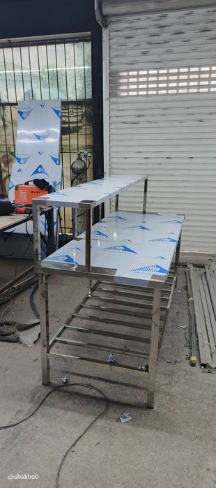 Стол и стеллаж из нержавеющей стали под заказ