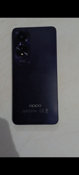 Oppo A60 в хорошем состоянии