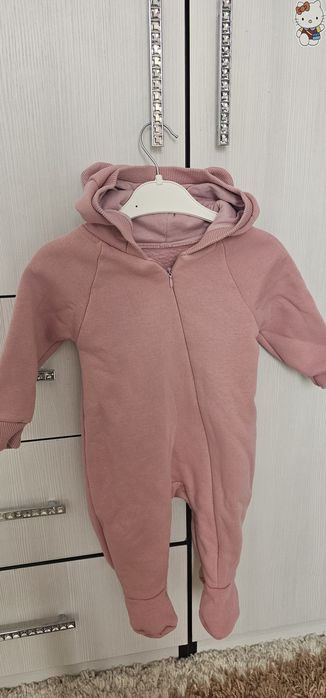 Продам детские комбинезоны