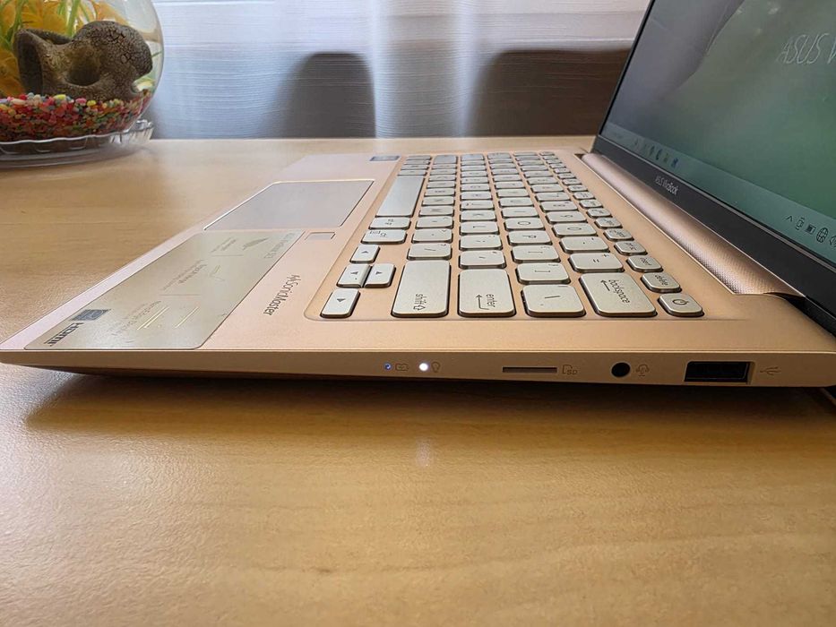 Laptop ASUS VivoBook